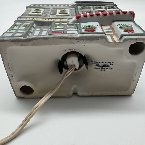 Pleasantville 1893 Masons Hotel & Saloon 1990 Village Unboxed - Picture 6 of 7